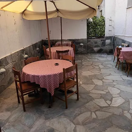 Themis Hotel