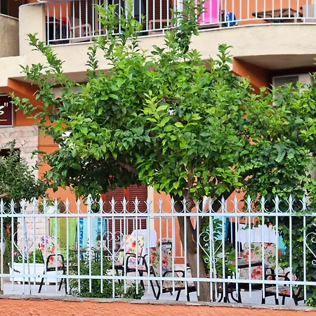 Themis - θέμις Aparthotel Loutra Edipsou (Evia)