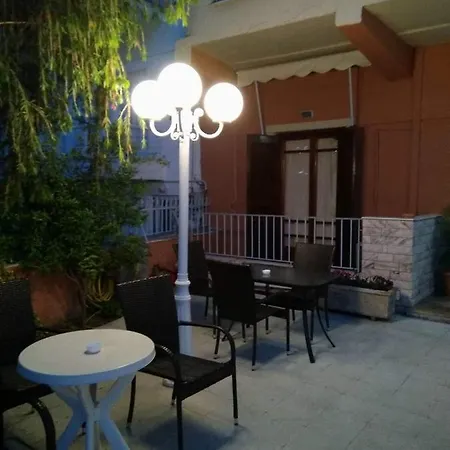 Hotel Themis 2*